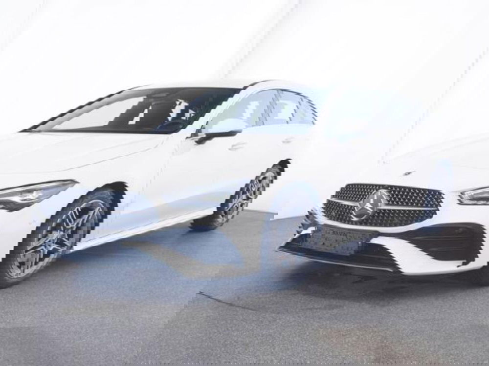 Mercedes-Benz CLA Shooting Brake usata a Milano