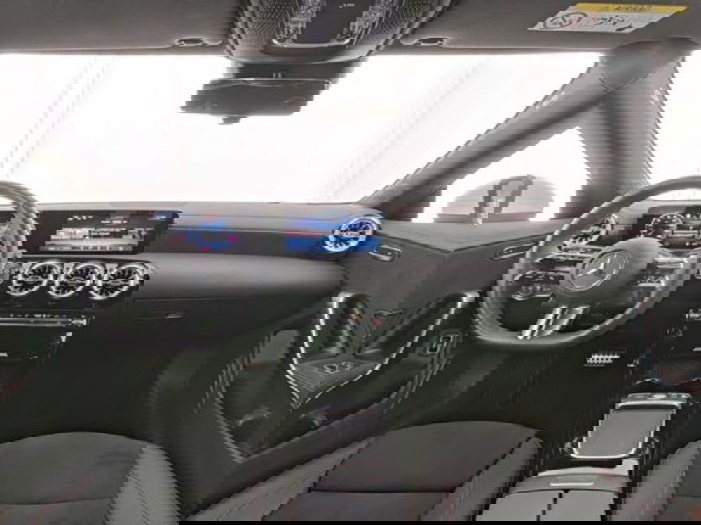 Mercedes-Benz CLA Shooting Brake usata a Milano (7)