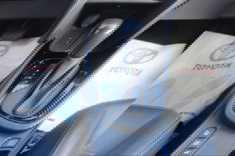 Toyota Yaris Cross usata a Roma (16)