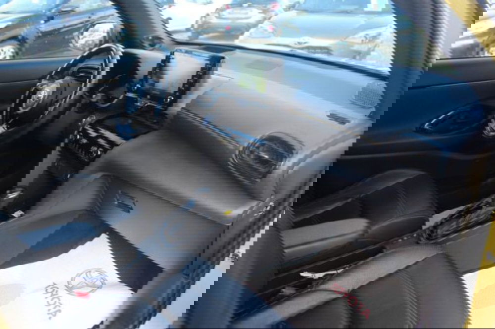 Toyota Yaris Cross usata a Roma (6)