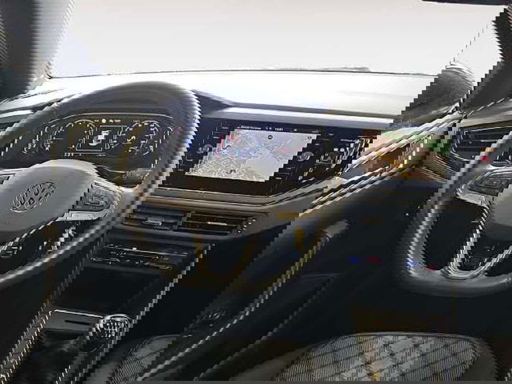 Volkswagen Taigo usata a Lecco (11)