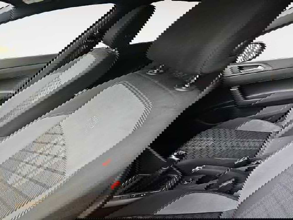 Volkswagen Taigo usata a Lecco (15)