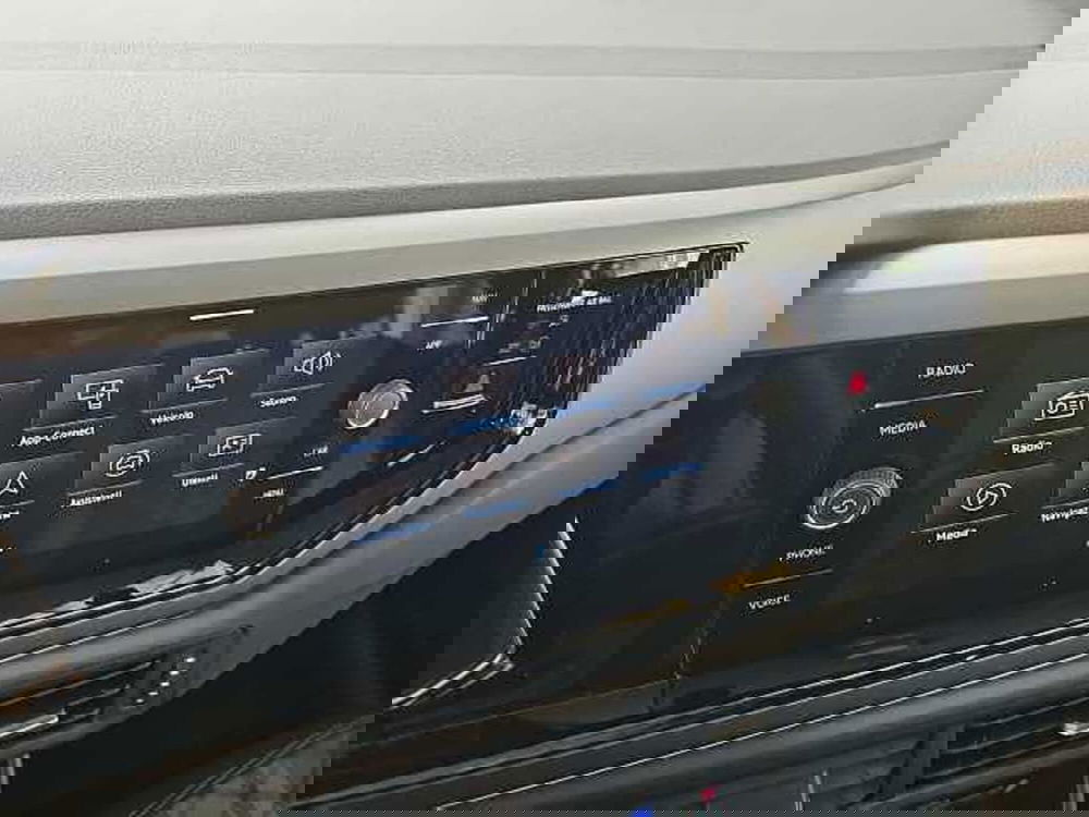 Volkswagen Taigo usata a Lecco (20)