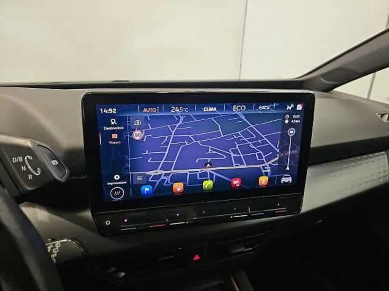 Cupra Born usata a Lecco (9)
