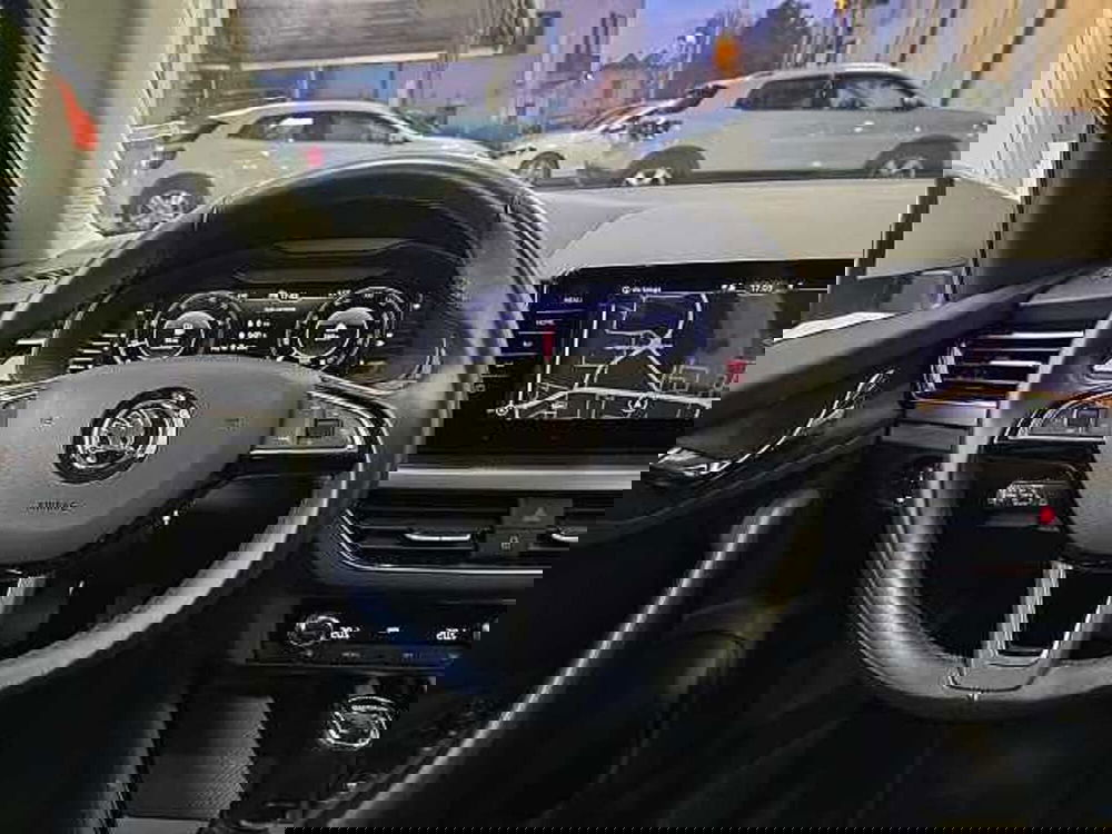 Skoda Kamiq usata a Lecco (8)