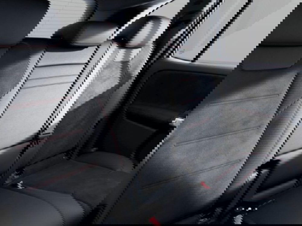 Mercedes-Benz GLB nuova a Verona (7)