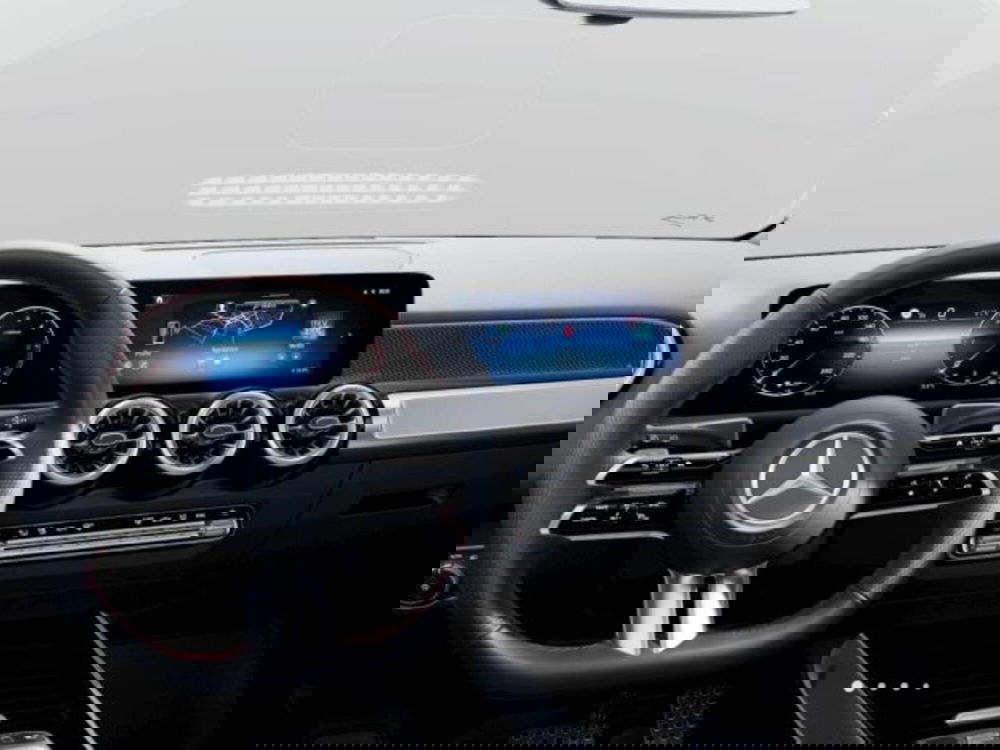 Mercedes-Benz GLB nuova a Verona (5)