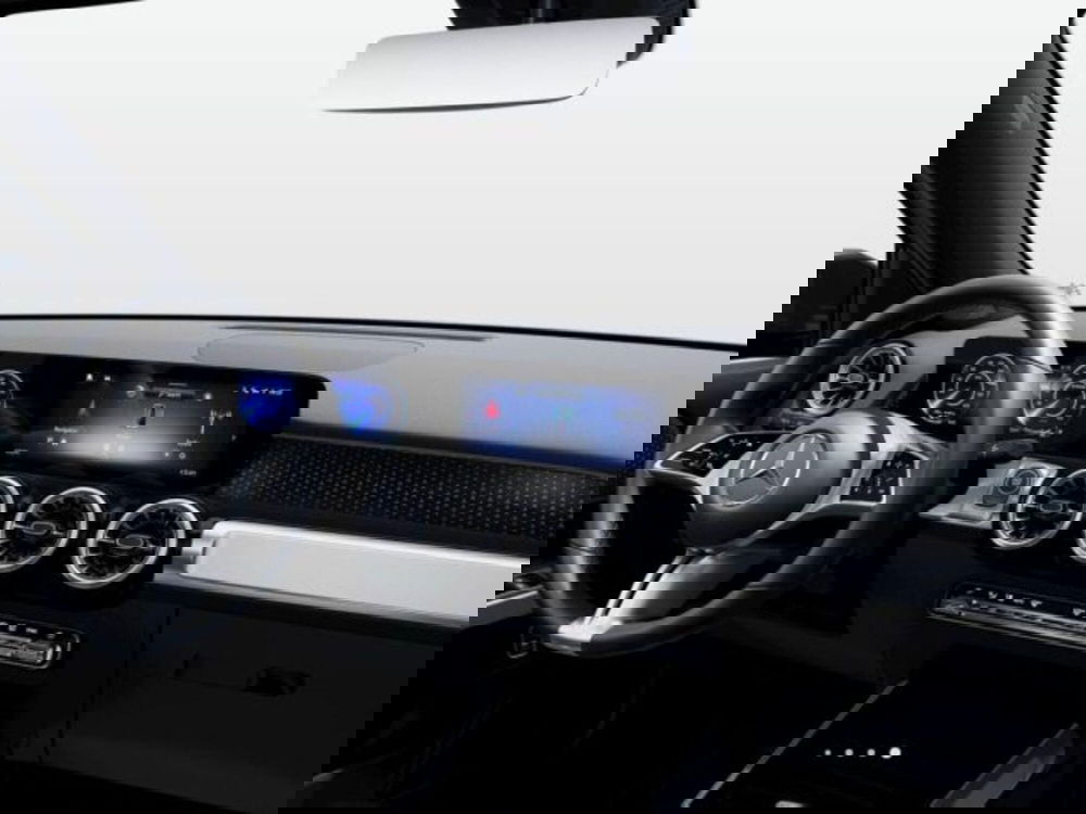 Mercedes-Benz EQB nuova a Verona (8)