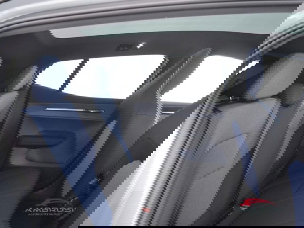 Volvo EX30 Cross Country nuova a Perugia (11)