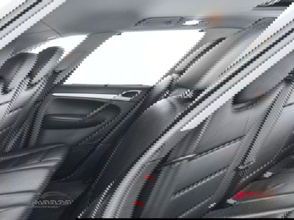 Porsche Cayenne usata a Perugia (11)