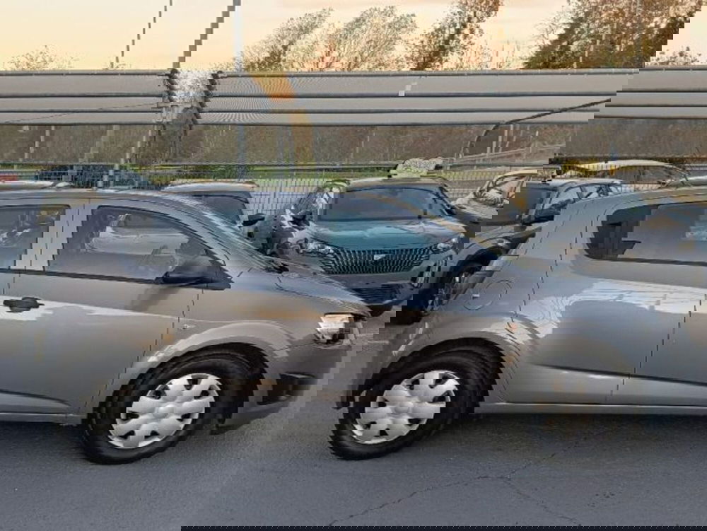 Chevrolet Aveo usata a Brescia (4)
