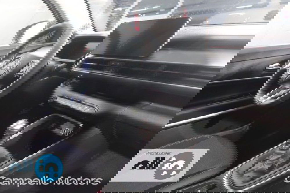 Jeep Avenger nuova a Venezia (14)