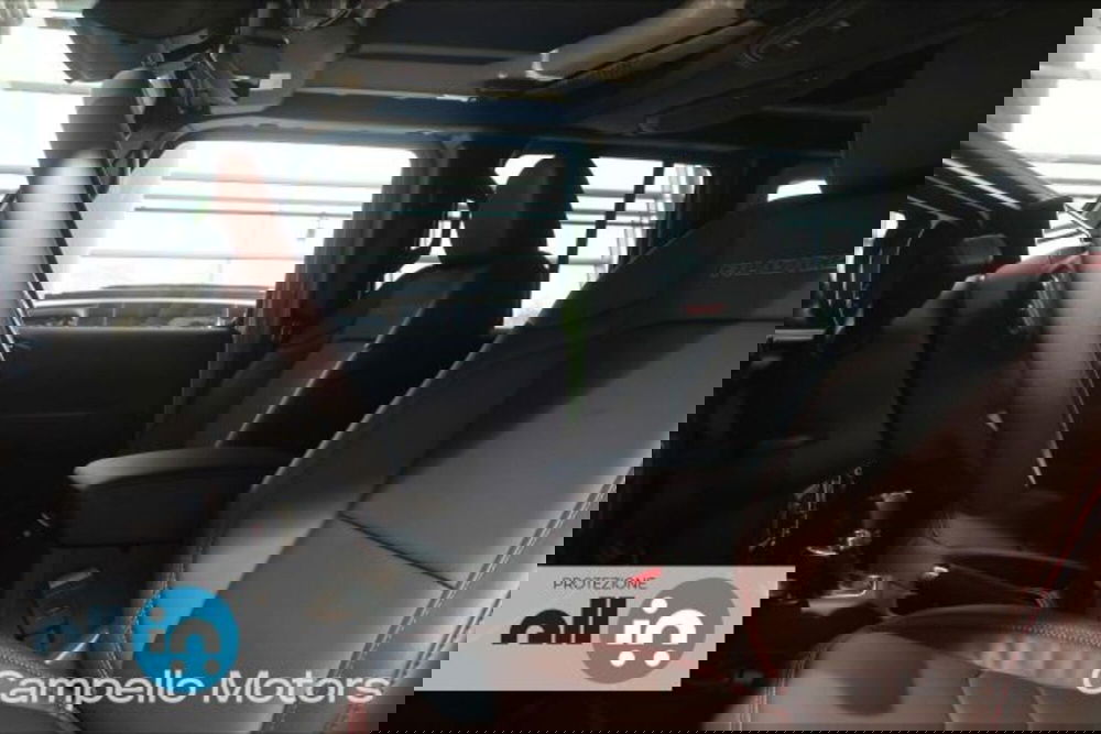 Jeep Wrangler Unlimited nuova a Venezia (4)