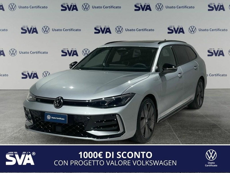 Volkswagen Passat nuova a Ravenna