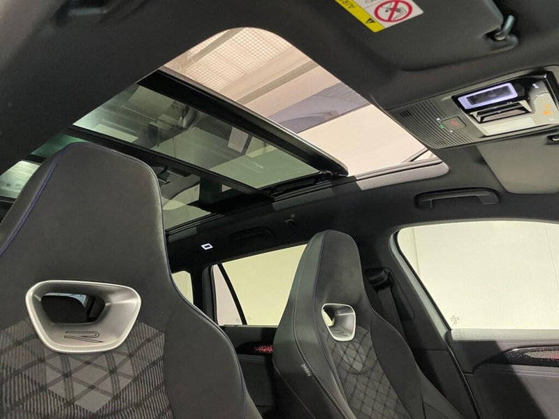 Volkswagen Passat nuova a Ravenna (12)