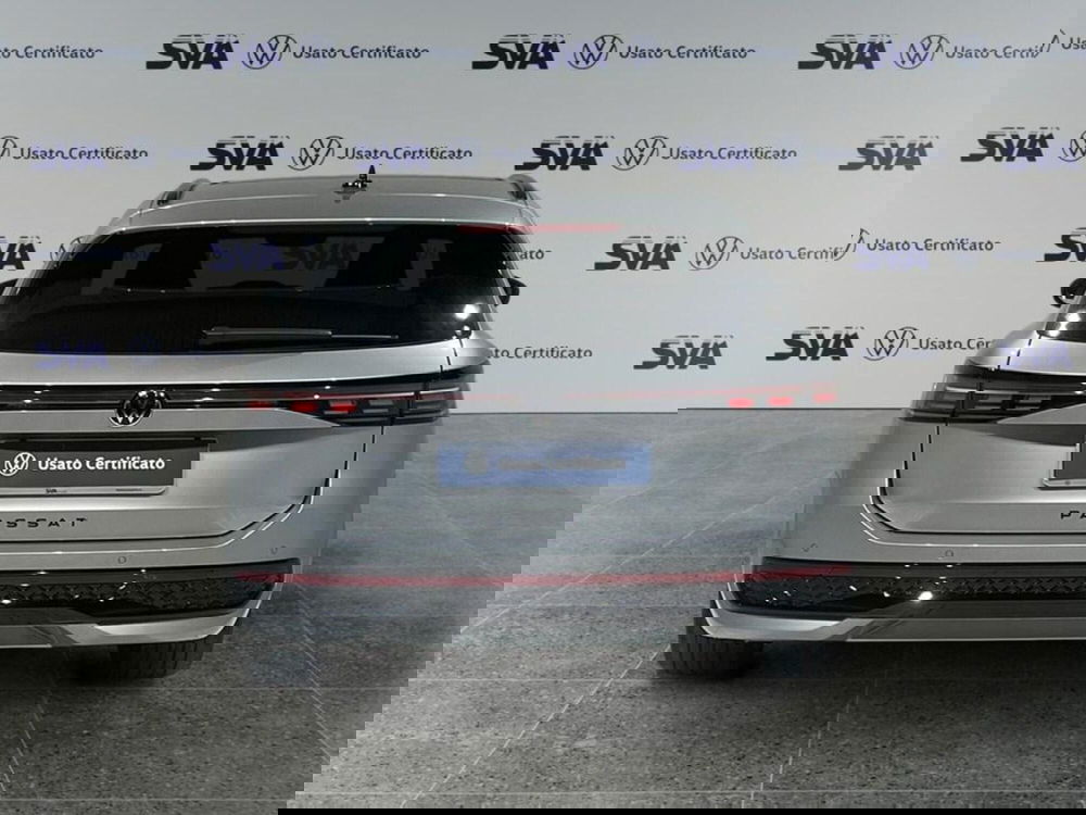 Volkswagen Passat nuova a Ravenna (5)