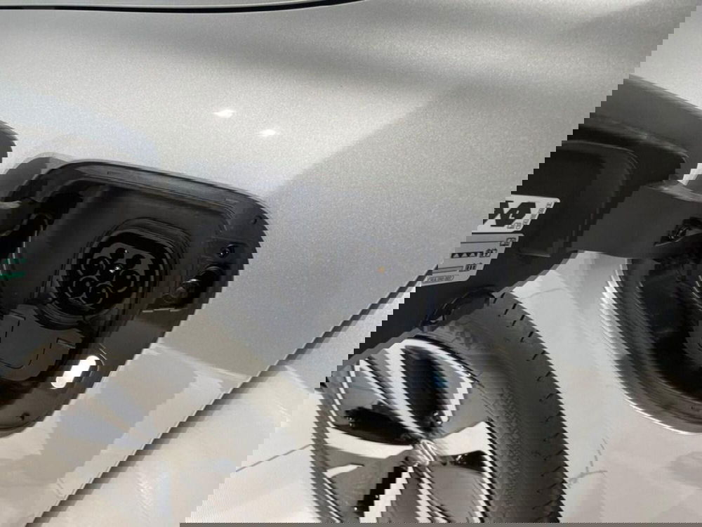 Volkswagen Passat nuova a Ravenna (12)