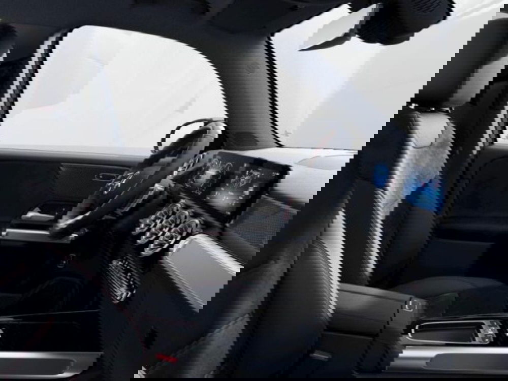 Mercedes-Benz GLB nuova a Verona (6)