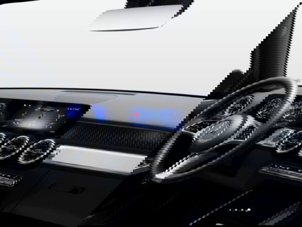 Mercedes-Benz EQB nuova a Verona (8)