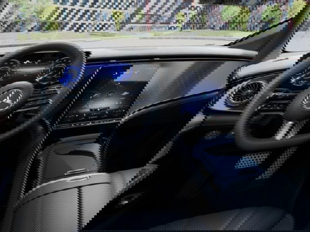 Mercedes-Benz EQE nuova a Verona (5)