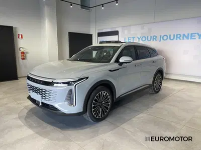 Omoda Omoda 9 SHS-P 1.5 tgdi phev Premium i-awd nuova a Modugno