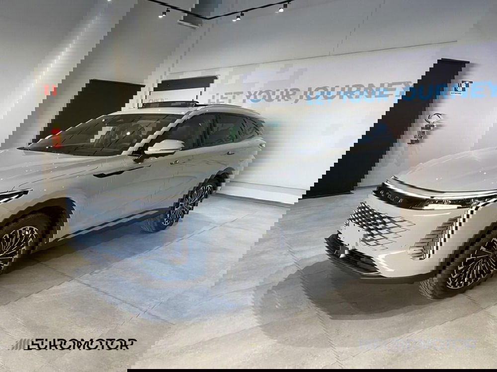 Omoda Omoda 9 SHS-P nuova a Bari