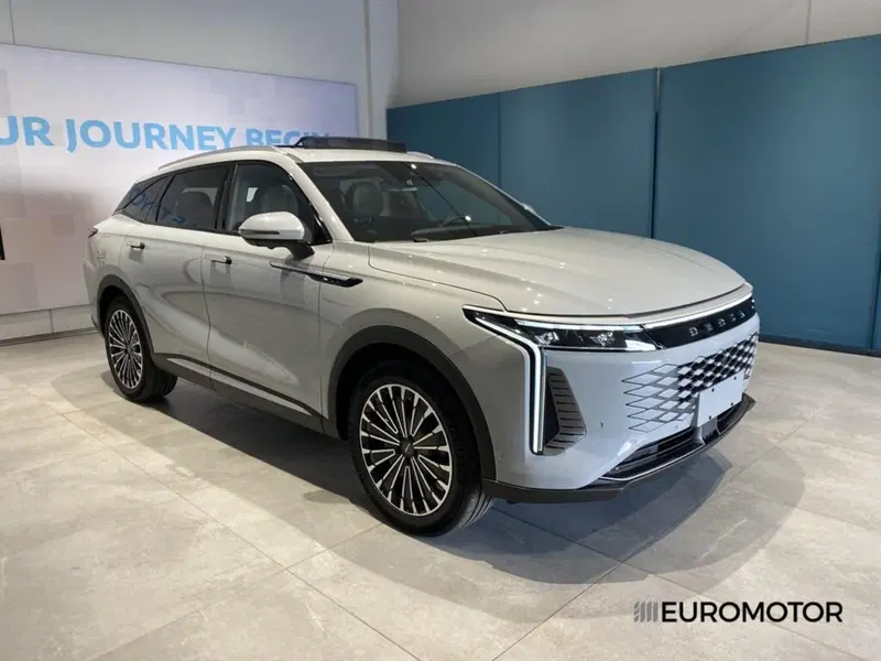 Omoda Omoda 9 SHS-P nuova a Bari (3)