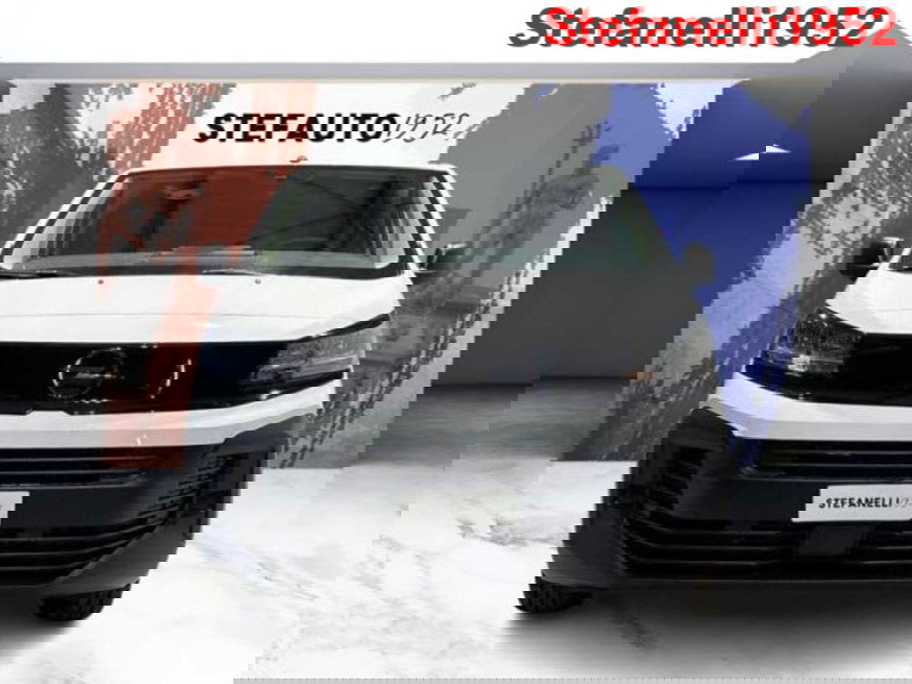 Opel Vivaro Furgone nuova a Bologna (4)