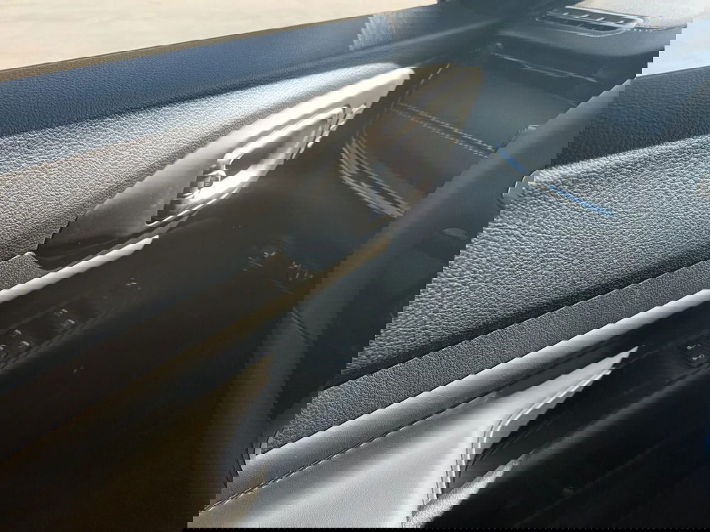 Jeep Compass nuova a Bari (10)