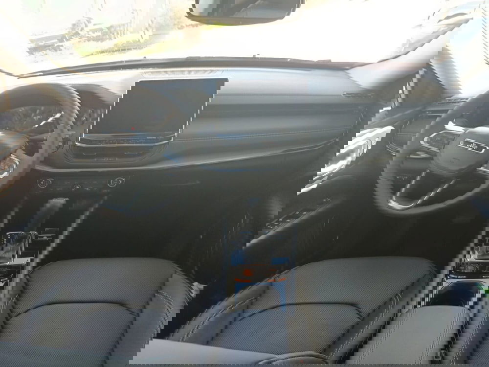 Jeep Compass nuova a Bari (11)