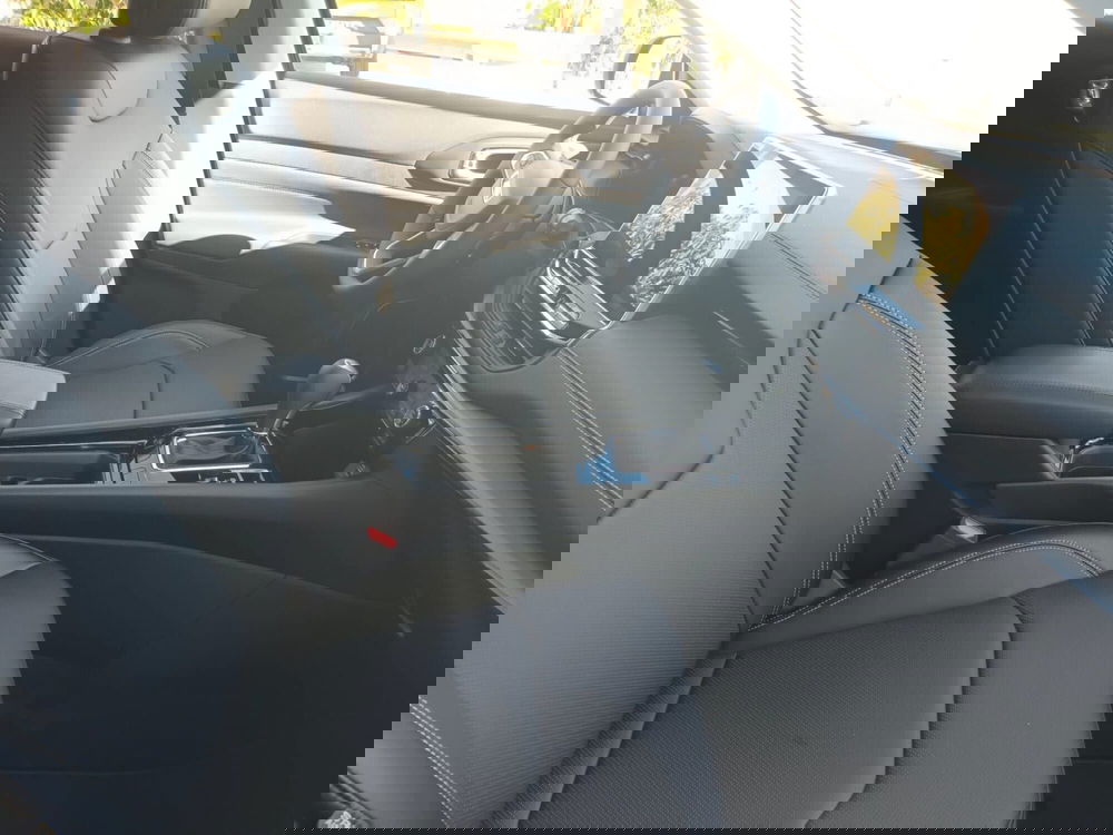 Jeep Compass nuova a Bari (18)