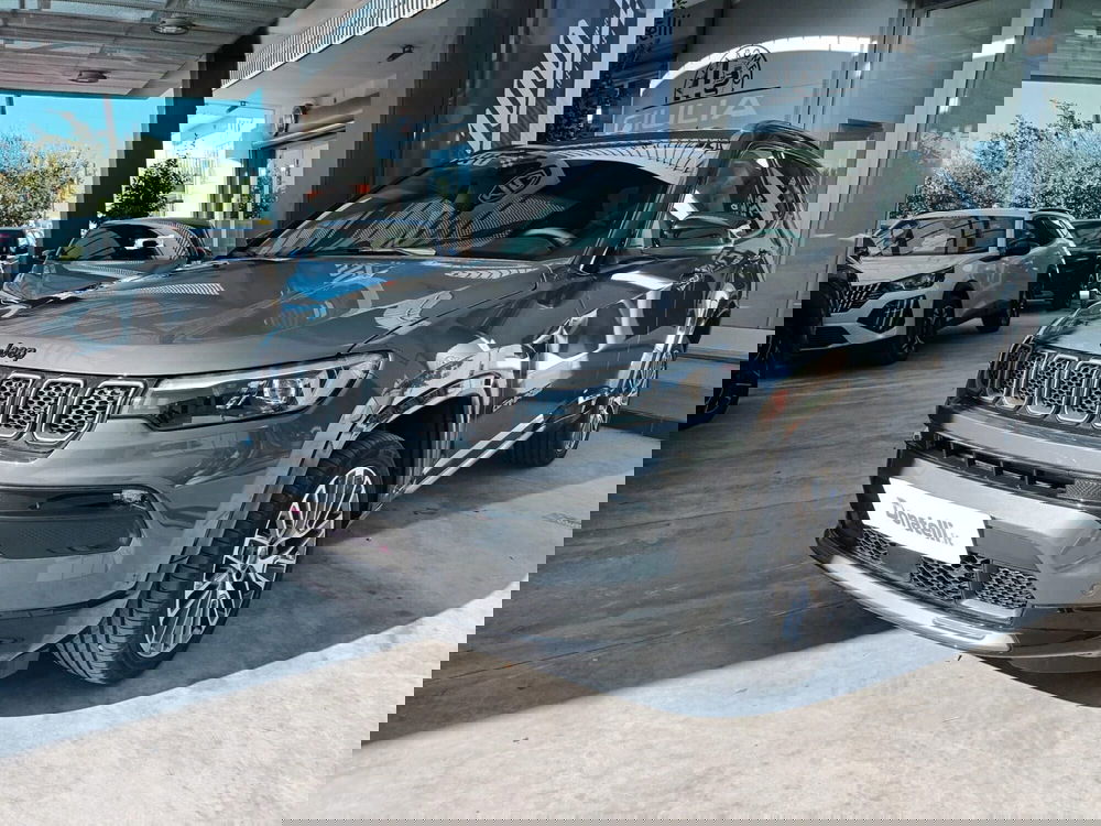 Jeep Compass nuova a Bari (3)