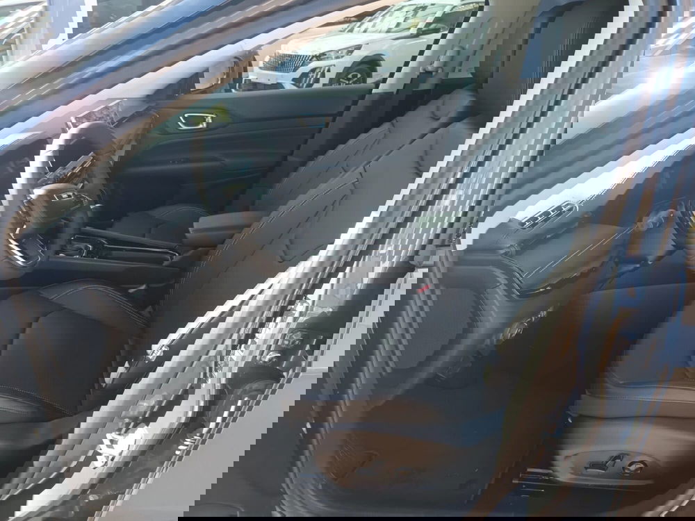 Jeep Compass nuova a Bari (7)