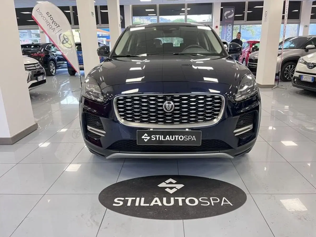 Jaguar E-Pace usata a Prato (2)
