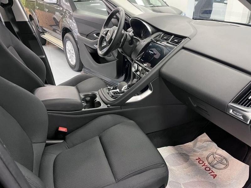 Jaguar E-Pace usata a Prato (7)