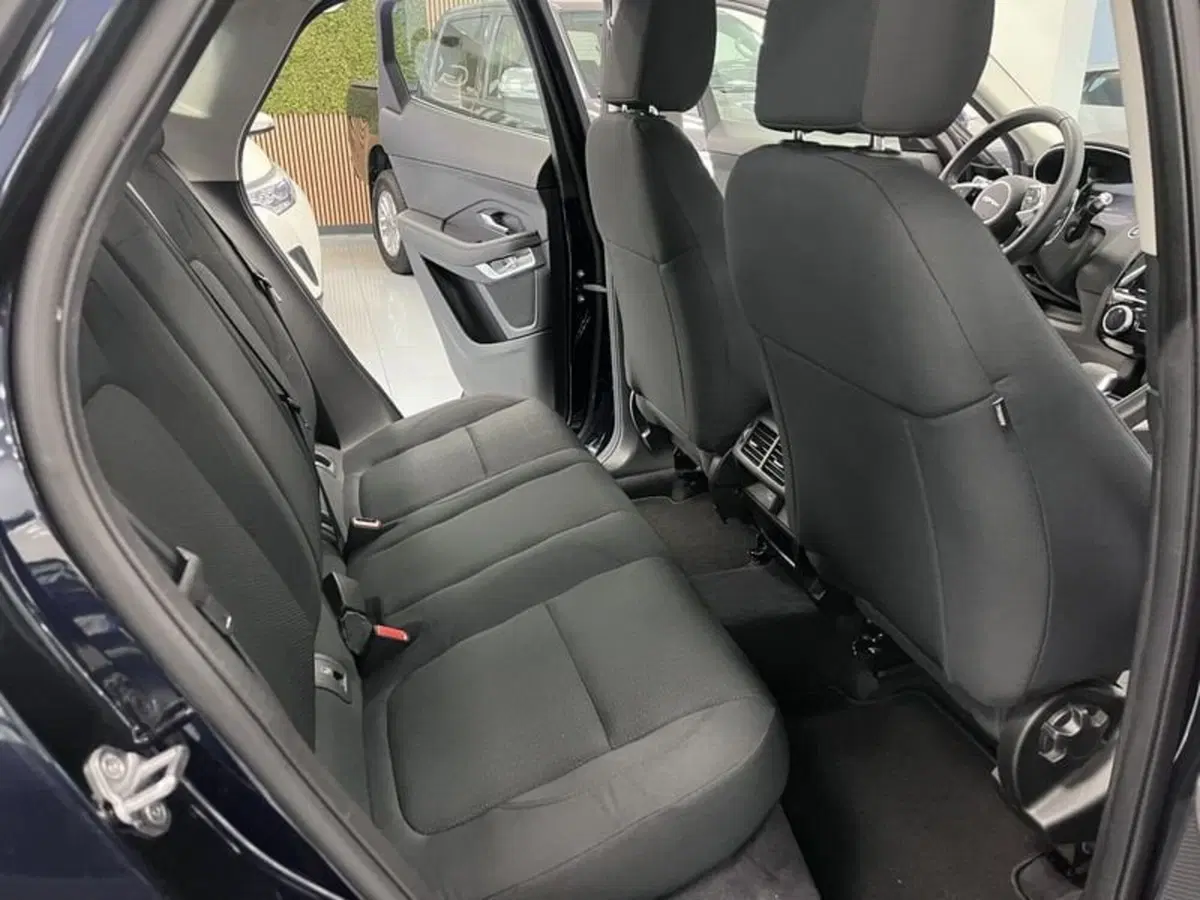 Jaguar E-Pace usata a Prato (8)