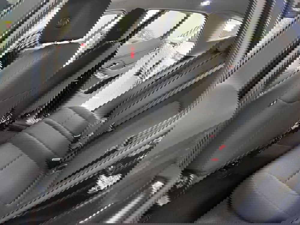 Jaguar E-Pace usata a Prato (9)