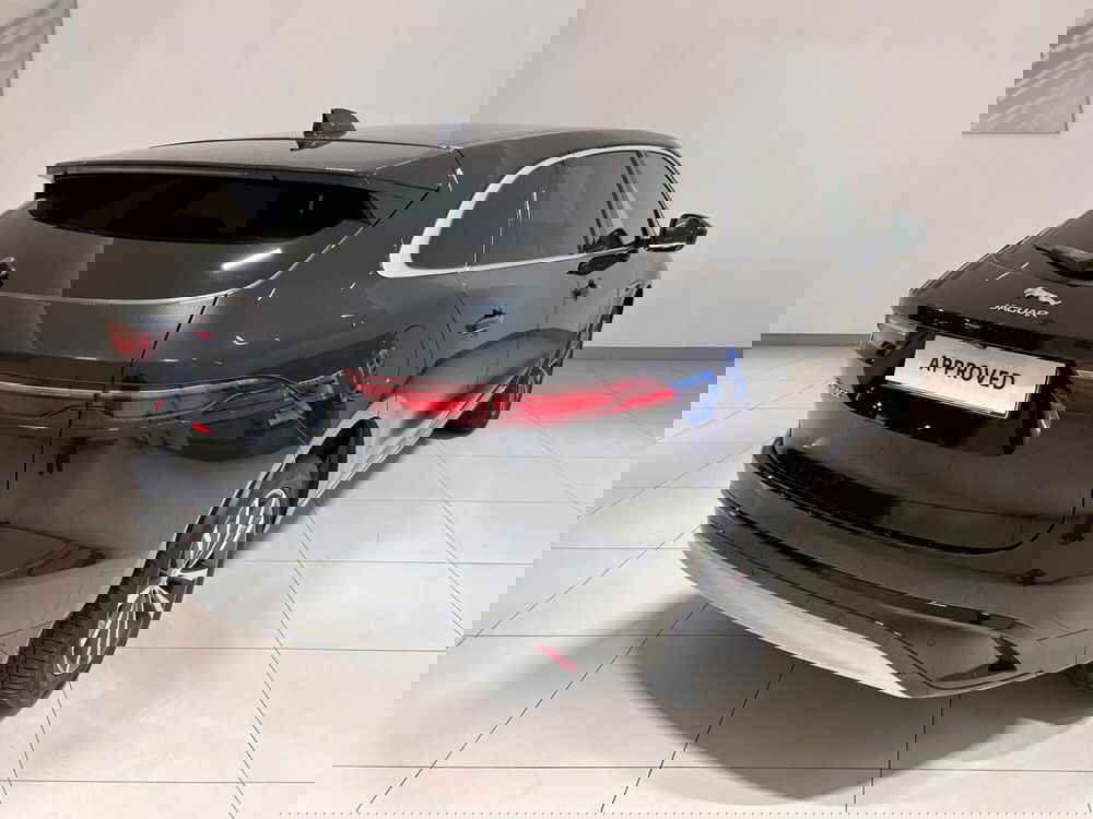 Jaguar F-Pace usata a Napoli (2)