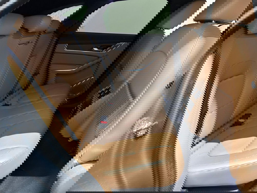 Jaguar F-Pace usata a Napoli (5)