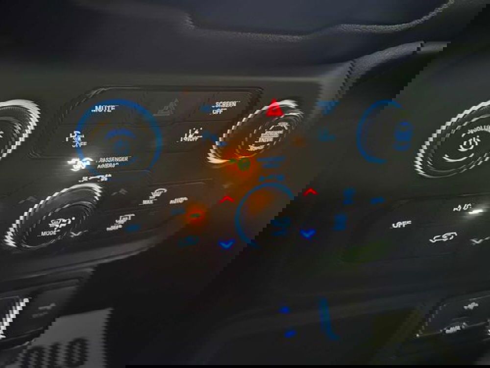 Jeep Renegade usata a Vercelli (18)