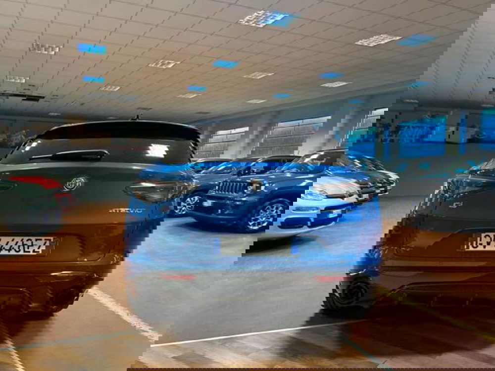 Alfa Romeo Stelvio usata a Vercelli (5)