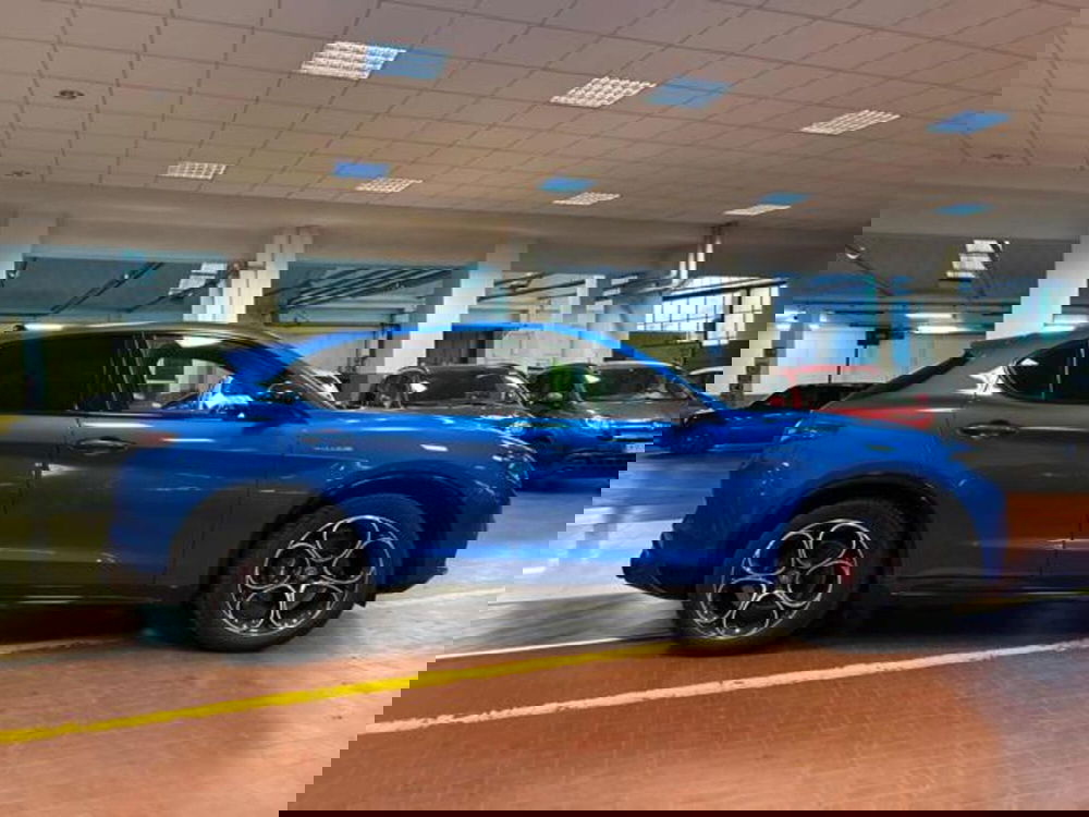 Alfa Romeo Stelvio usata a Vercelli (7)