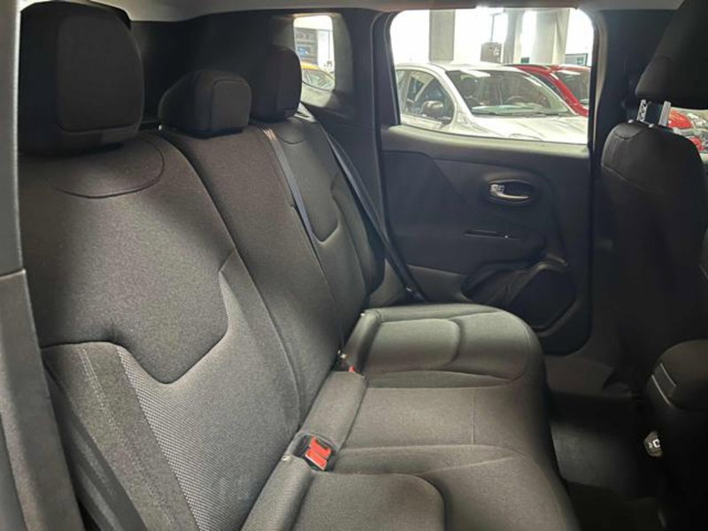 Jeep Renegade usata a Vercelli (17)