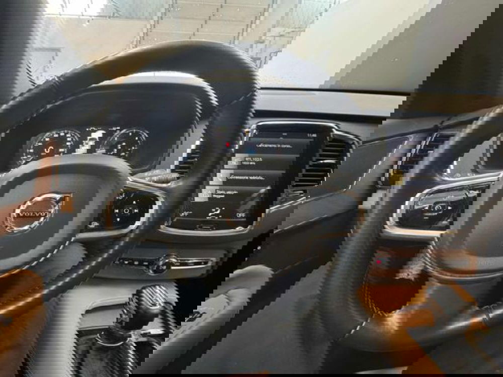 Volvo XC90 usata a Vercelli (11)