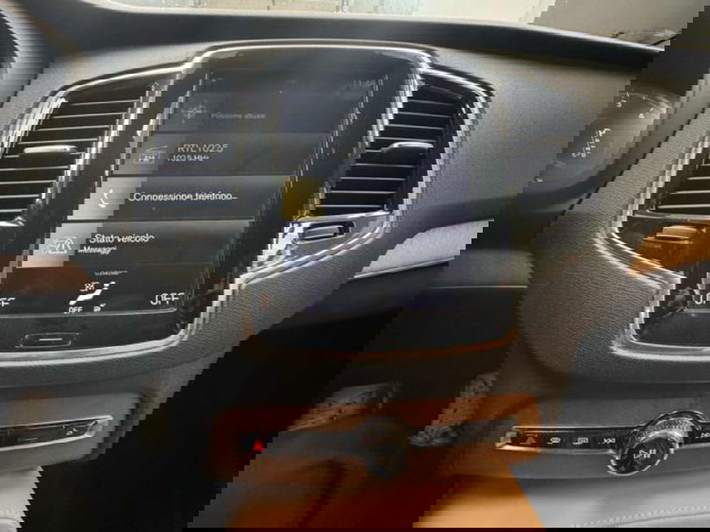 Volvo XC90 usata a Vercelli (12)