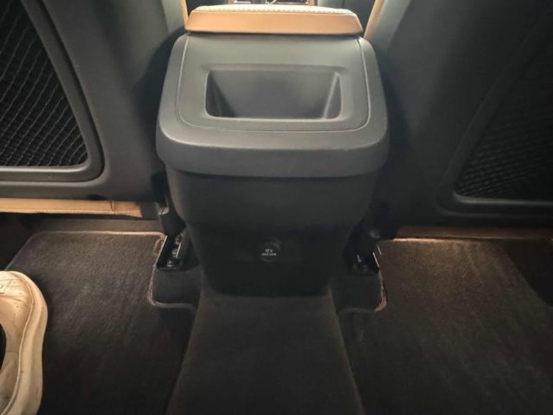 Volvo XC90 usata a Vercelli (19)