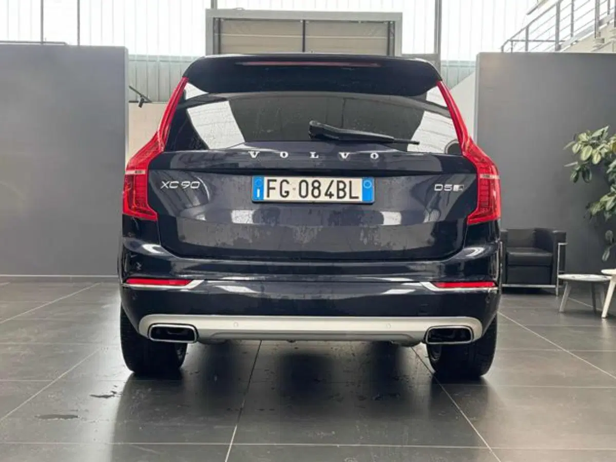 Volvo XC90 usata a Vercelli (6)