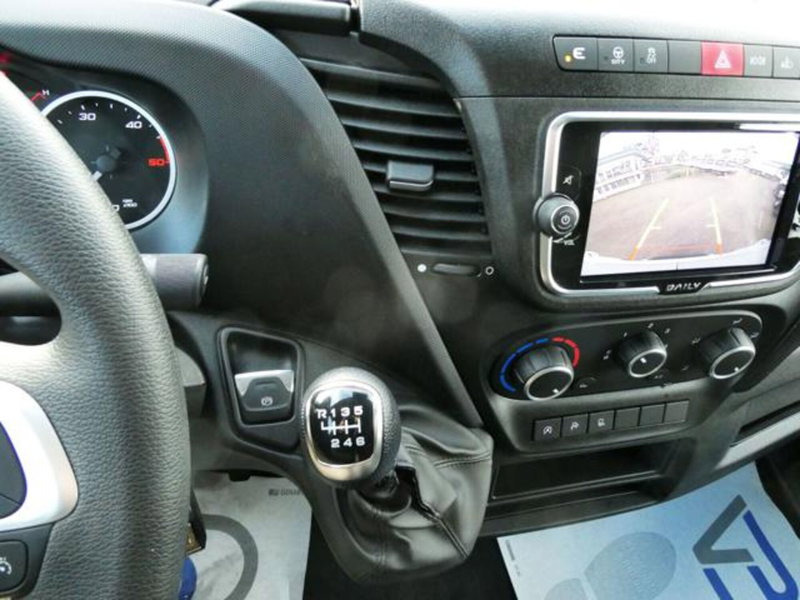 Iveco Daily Furgone usata a Brescia (11)