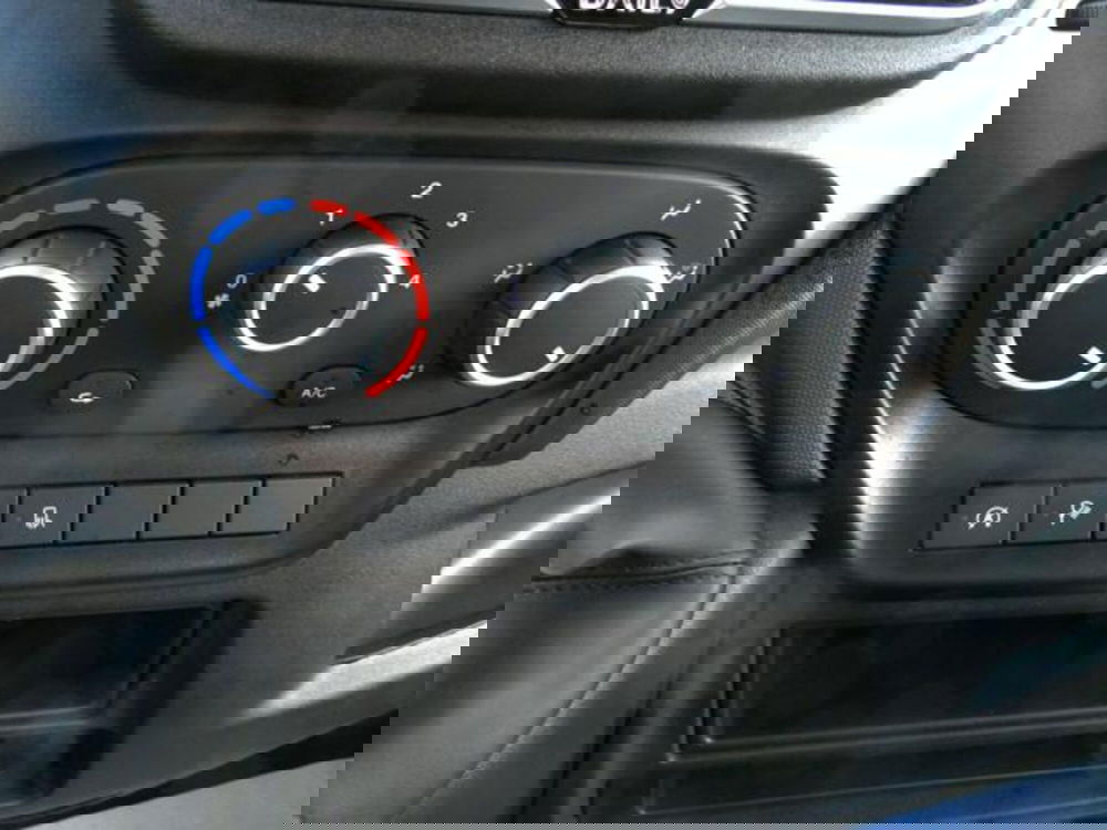 Iveco Daily Furgone usata a Brescia (13)