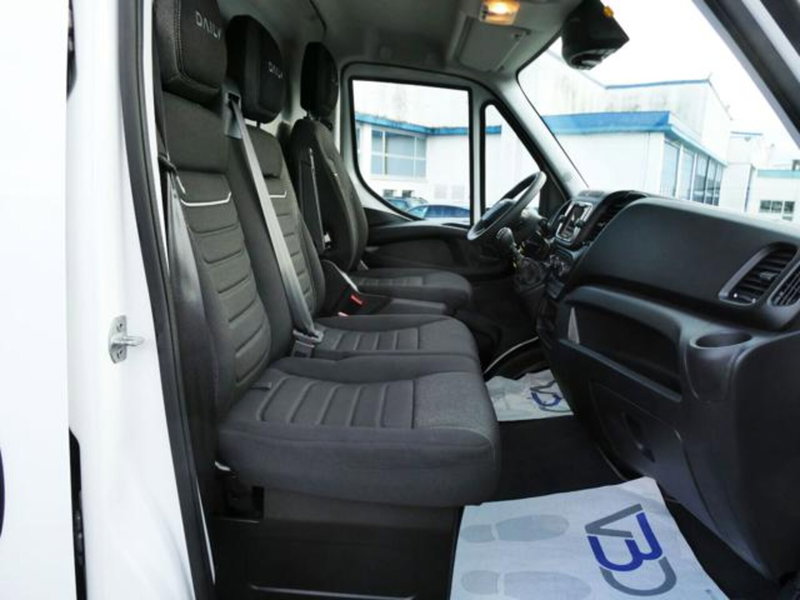 Iveco Daily Furgone usata a Brescia (14)